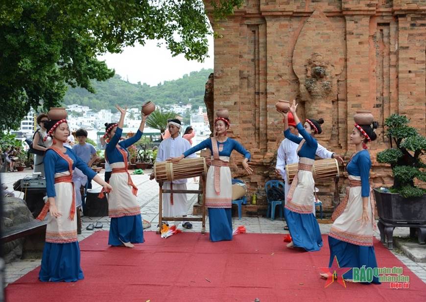 Thúc đẩy ngành du lịch “xứ trầm, biển yến” bứt phá - Bài 1: Nhiều tiềm năng chờ khai phá